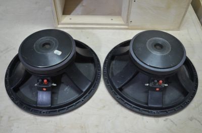 Лот: 25661885. Фото: 1. RCF L15P530 Два динамика 15" Италия. Пассивные акустические системы