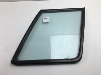 Лот: 20392573. Фото: 1. Стекло боковое Toyota Sprinter... Кузов