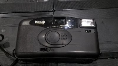 Лот: 8915462. Фото: 1. Фотоаппарат Kodak FILM + чехол... Плёночные компактные