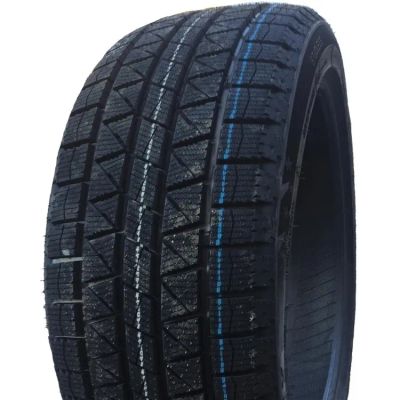 Лот: 19616610. Фото: 1. Royal Black Royal-ICE 215/60 R17... Шины