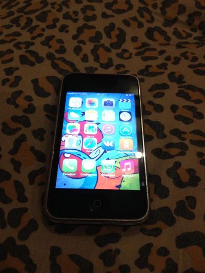 Лот: 3647291. Фото: 1. iphone 3GS 16Gb обмен на планшет... Смартфоны
