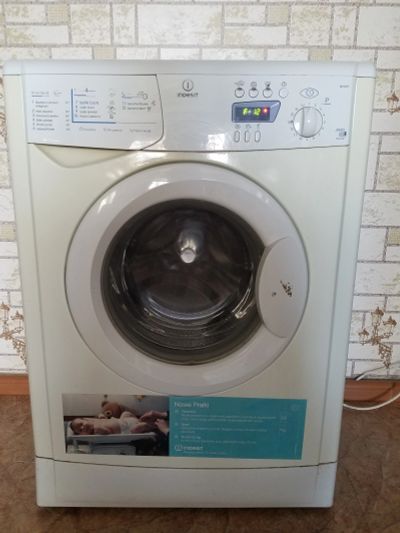 Лот: 11680419. Фото: 1. Стиральная машинка indesit wise87. Стиральные машины