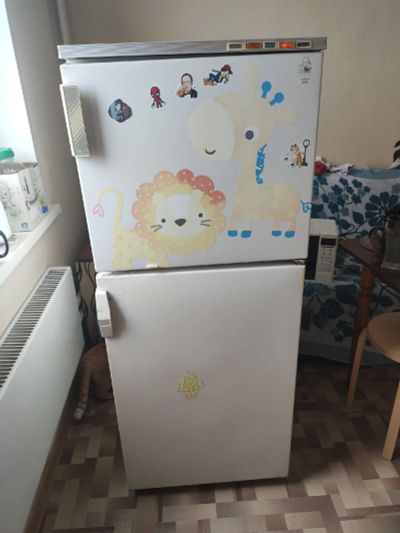 Лот: 17413026. Фото: 1. Холодильник с морозилкой Бирюса... Холодильники, морозильные камеры