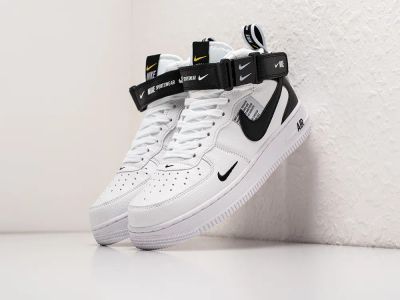 Лот: 13459177. Фото: 1. Кроссовки Nike Air Force 1 07... Кеды, кроссовки, слипоны