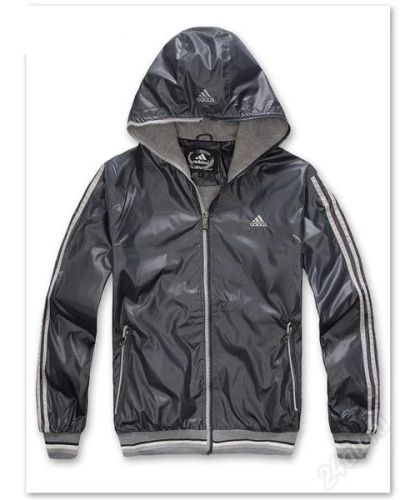 Лот: 931381. Фото: 1. Новая ветровка Adidas!. Верхняя одежда