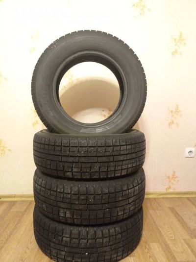 Лот: 19515414. Фото: 1. Шины зимние Toyo 205/65/R15. Шины
