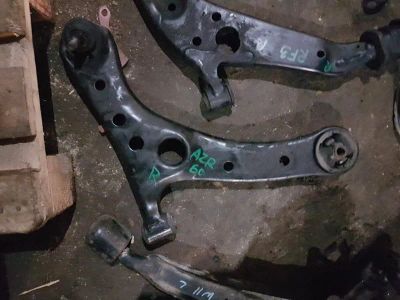 Лот: 20896399. Фото: 1. Рычаг подвески нижний Toyota Noah... Ходовая, подвеска, рулевое управление