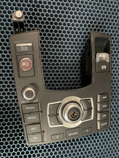Лот: 25851181. Фото: 1. Блок управления MMI audi a8 d3... Электрооборудование