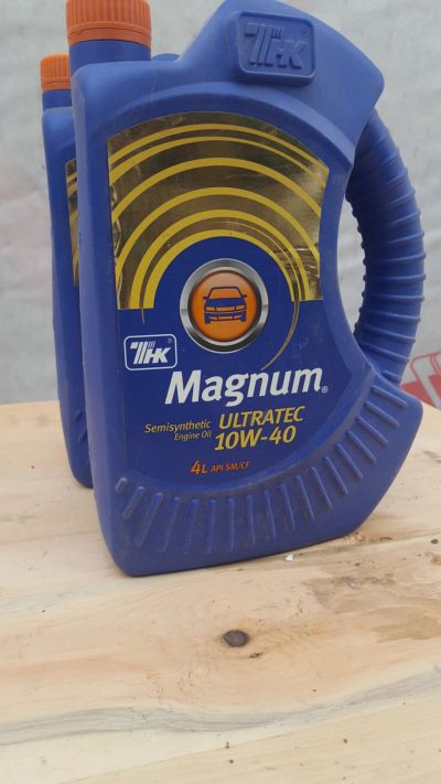 Лот: 13383067. Фото: 1. ТНК Magnum ultrateс 10 W40. Масла, жидкости