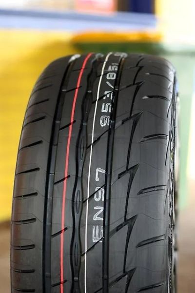 Лот: 7070138. Фото: 1. 225/50/17 "Bridgestone Potenza... Шины