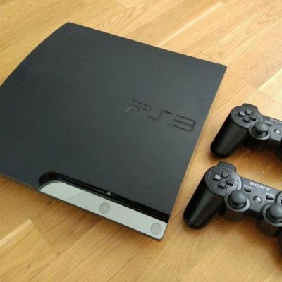 Лот: 15192319. Фото: 1. PS3 Slim 500gb, 2 геймпада, Прошита. Игровые приставки, консоли