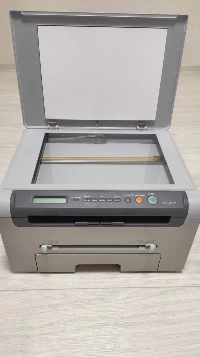 Лот: 17863410. Фото: 1. Принтер МФУ 3 в 1 Samsung SCX-4200... МФУ и копировальные аппараты