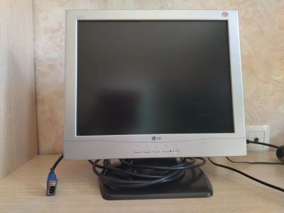 Лот: 21758795. Фото: 1. Монитор LG 566LE 15" жк. ЖК-мониторы