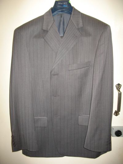 Лот: 15257172. Фото: 1. Серый костюм. Костюмы классические, деловые