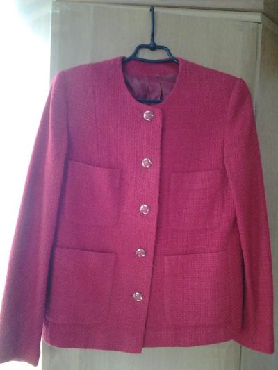 Лот: 5097299. Фото: 1. Продам костюм (юбочный) шерстяной... Костюмы