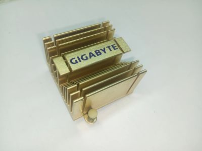 Лот: 21600277. Фото: 1. Радиатор Gigabyte 45*45*28 мм... Радиаторы, системы охлаждения