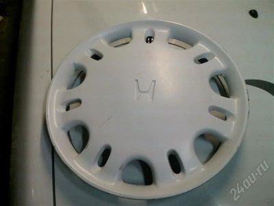 Лот: 561336. Фото: 1. Фирменный колпак 13" Honda, один... Колпаки
