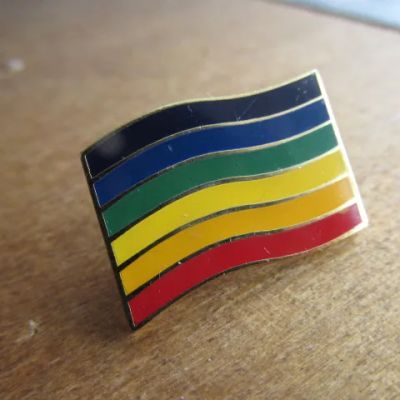 Лот: 25083289. Фото: 1. Значок флаг глубинного государства... Юбилейные
