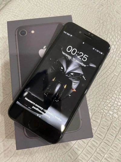 Лот: 16958636. Фото: 1. iphone 8 black. Смартфоны