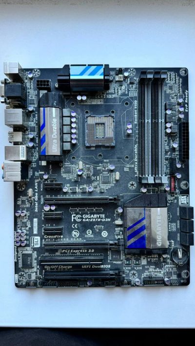 Лот: 22846534. Фото: 1. Материнская плата LGA 1150 gigabyte... Материнские платы