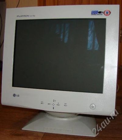 Лот: 196673. Фото: 1. 17" LG Flatron 795 FT Plus. ЭЛТ-мониторы