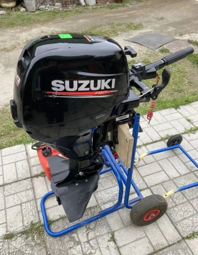 Лот: 25362695. Фото: 1. 4х-тактный лодочный мотор SUZUKI... Лодочные моторы