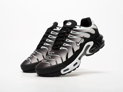 Лот: 23522560. Фото: 1. Кроссовки Nike Air Max Plus TN... Кеды, кроссовки, слипоны