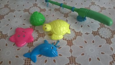 Лот: 6250980. Фото: 1. Удочка магнитная с морскими жителями. Другое (игрушки)