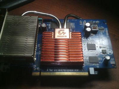 Лот: 4424877. Фото: 1. Gigabyte GeForce 7600 GT 256MB. Видеокарты