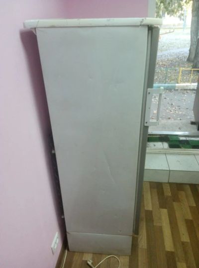 Лот: 16538883. Фото: 1. Холодильный шкаф-витрина. Холодильное