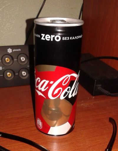 Лот: 11723594. Фото: 1. Coca Cola коллекционная ЧМ по... Другое (сувениры, подарки)