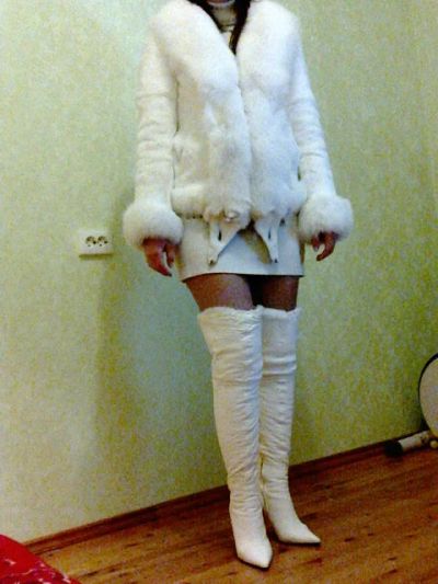 Лот: 4239840. Фото: 1. белоснежная шубка 44-46р. Верхняя одежда
