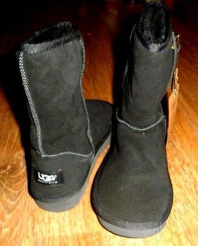 Лот: 1341880. Фото: 1. Новые угги UGG Australia // размер... Угги, унты, валенки