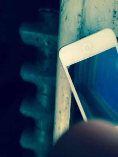 Лот: 3680470. Фото: 1. Продам IPhone 4 White. Смартфоны