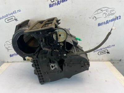 Лот: 24965218. Фото: 1. корпус отопителя Ford Focus CB4. Двигатель и элементы двигателя