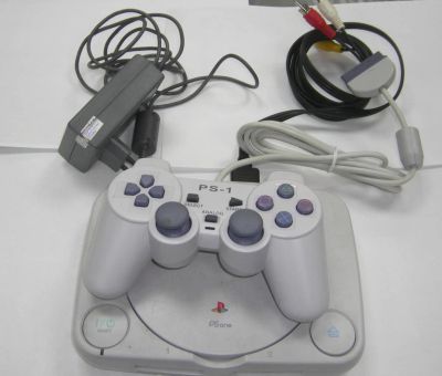 Лот: 4917707. Фото: 1. Игровая приставка PlayStation... Игровые приставки, консоли
