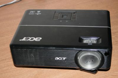 Лот: 6746028. Фото: 1. Проектор "Acer P1200i" не исправный... Проекторы