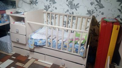 Лот: 13274583. Фото: 1. Детскую кровать. Детские кровати и кроватки