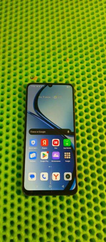 Лот: 25439380. Фото: 1. Смартфон realme Note 60x 3/64... Смартфоны