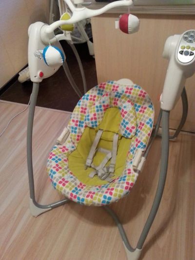 Лот: 4318217. Фото: 1. Детская качеля Graco, бу. Ходунки, прыгунки, качели