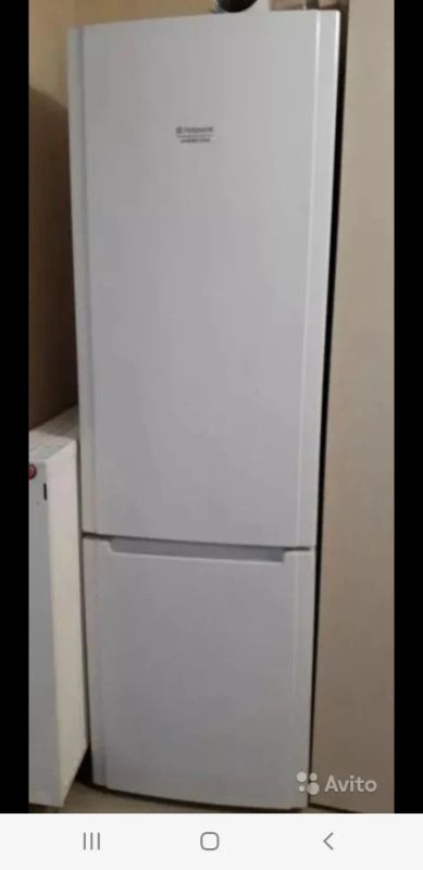 Лот: 15934638. Фото: 1. Холодильник Hotpoint-Ariston. Холодильники, морозильные камеры
