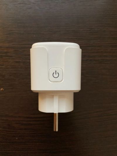 Лот: 17482175. Фото: 1. Умная Wi-Fi розетка 16А работает... Удлинители, тройники, сетевые фильтры