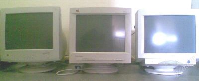 Лот: 916500. Фото: 1. ЭЛТ мониторы 15" по 100р. ЭЛТ-мониторы