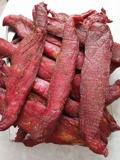 Лот: 20745822. Фото: 1. Сырокопченая свиная🐷 вырезка... Мясо, птица, яйцо