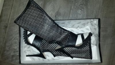 Лот: 12881500. Фото: 1. Летние сапожки 39 р-р. Сапоги