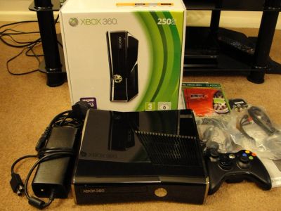 Лот: 3353305. Фото: 1. XBOX 360 Slim 250 GB (прошитая... Игровые приставки, консоли