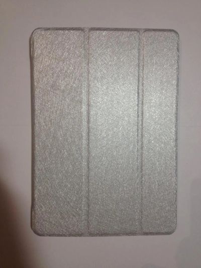 Лот: 4776158. Фото: 1. Чехол для iPad Air серебряный... Чехлы, обложки