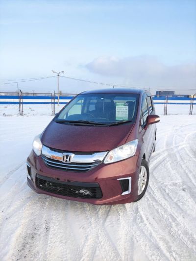 Лот: 19903929. Фото: 1. Honda Freed Hybrid. Автомобили