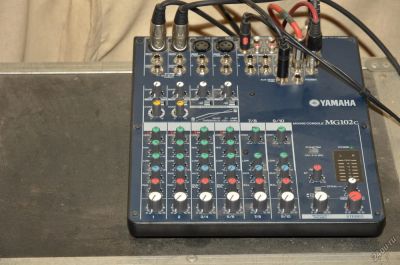 Лот: 4618169. Фото: 1. Пульт Yamaha MG102C. Микшеры, предусилители, микрофонные эффекты