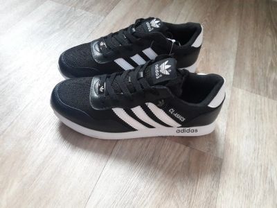 Лот: 13369714. Фото: 1. Кроссовки Adidas CL-assics (41... Кеды, кроссовки, слипоны